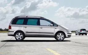 SHARAN 5 places